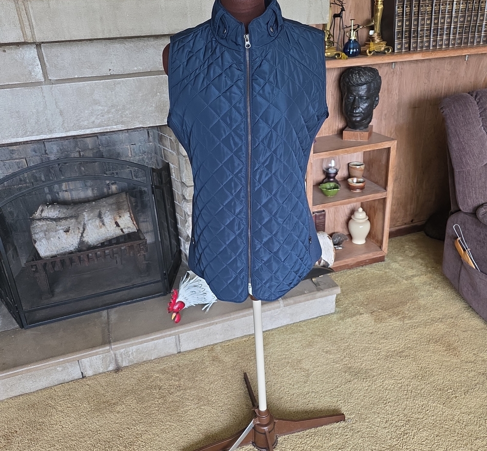 Women's Quilted Vest in Blue Like New